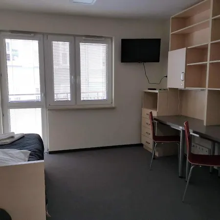Hostel Dom Studencki Zaulek *