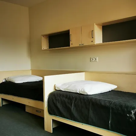 Dom Studencki Zaulek Hostel *