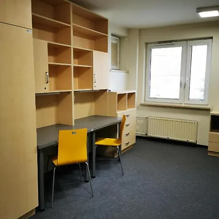 Dom Studencki Zaułek Hostel *