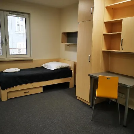 אכסניה Dom Studencki Zaulek *