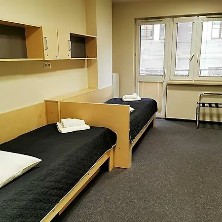 Dom Studencki Zaulek Hostel *