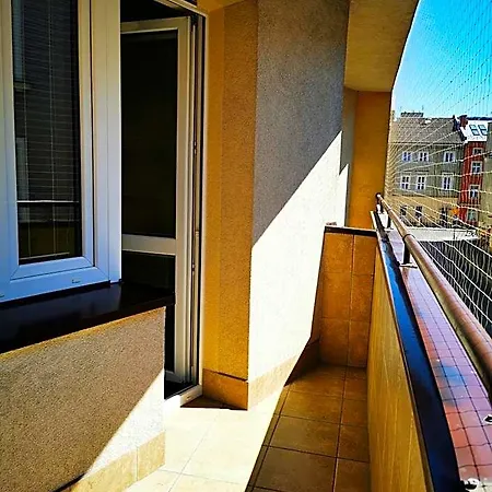 Dom Studencki Zaulek Hostel *