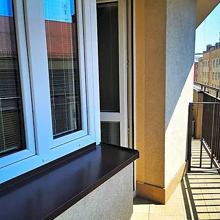 Dom Studencki Zaulek Hostel *