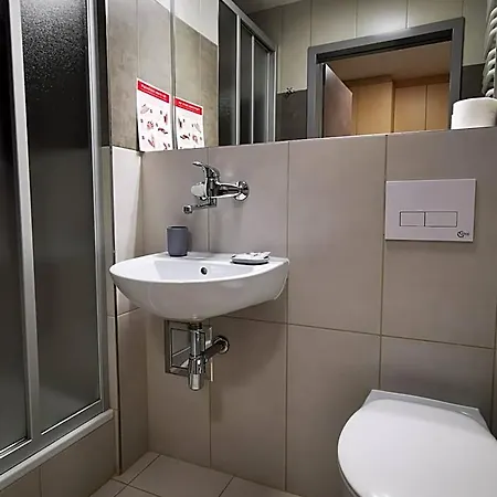 Hostel Dom Studencki Zaulek *