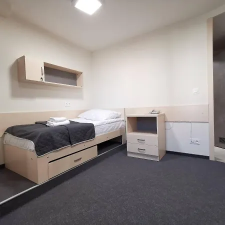 Dom Studencki Zaułek Hostel *