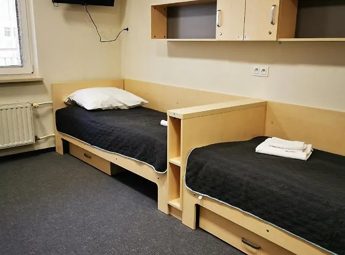 Dom Studencki Zaulek Hostel *