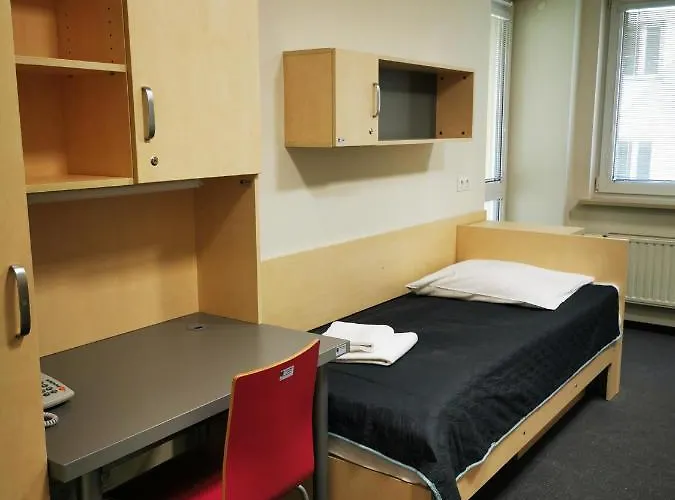 Dom Studencki Zaulek Hostal *